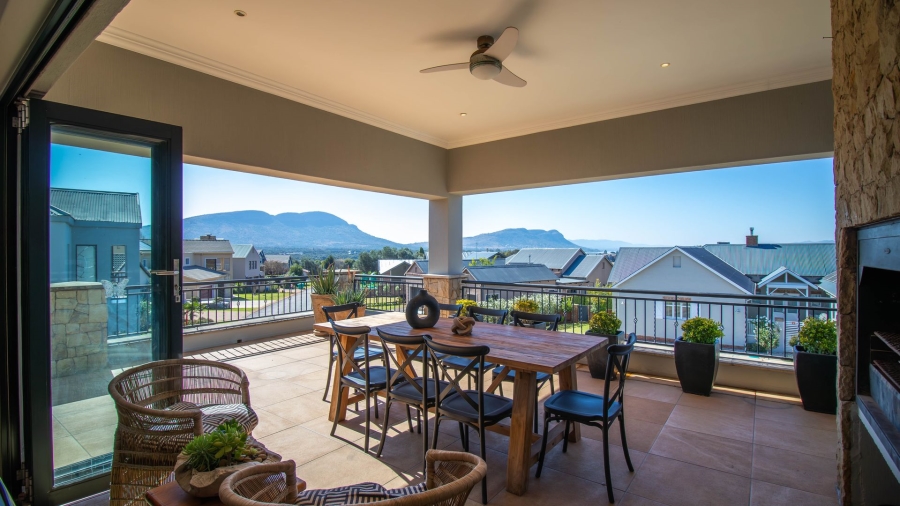 3 Bedroom Property for Sale in The Coves North West